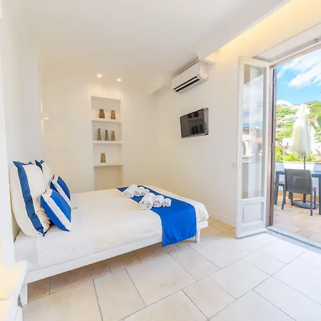 财富住宿加早餐旅馆 住宿加早餐酒店 伊斯基亚